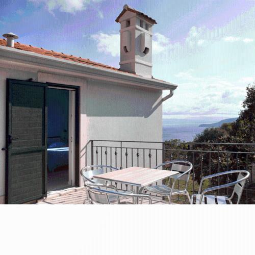 Apartments Villa Ina Brseč Rum bild